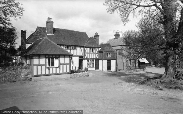 Photo of Shere, The White Horse 1924