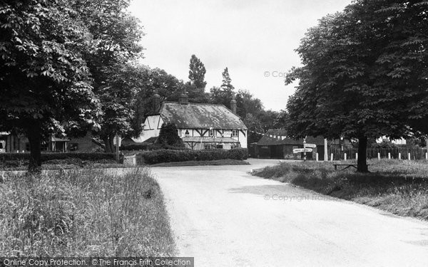 Photo of Sherfield On Loddon, Bramley Road And The Four Horseshoes c.1955