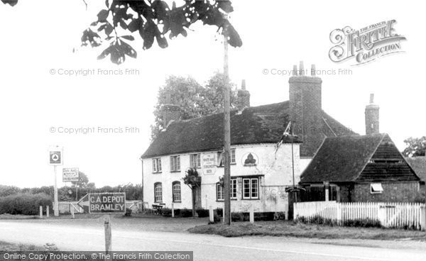 Photo of Sherfield On Loddon, The White Hart c.1965