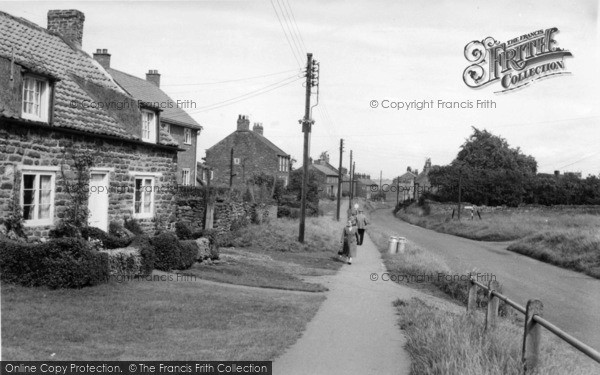Photo of Sheriff Hutton, East End c.1960