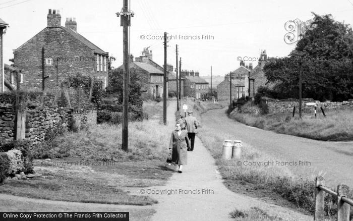 Photo of Sheriff Hutton, East End c.1960