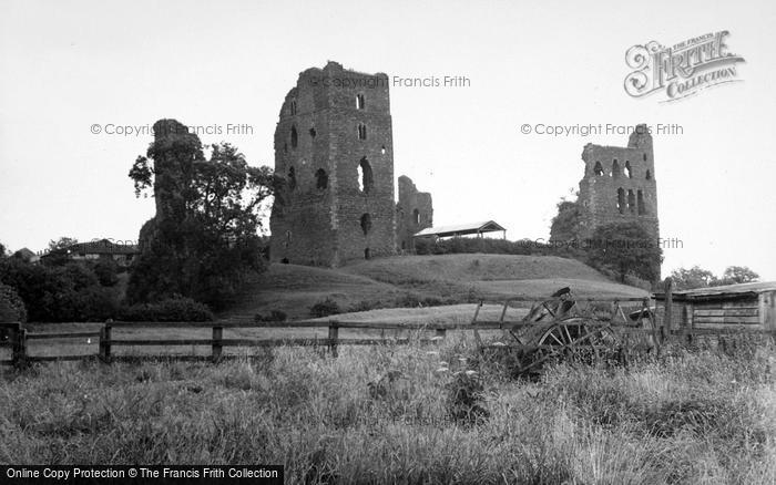 Photo of Sheriff Hutton, The Castle 1951