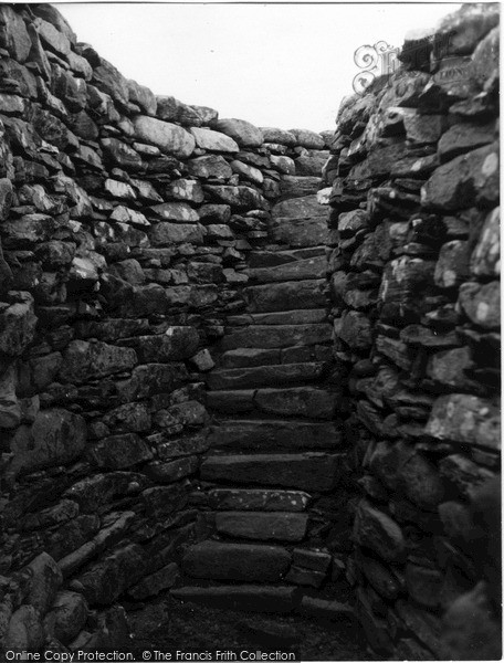 Photo of Shetland, Clickhimin Broch, Stairs 1954