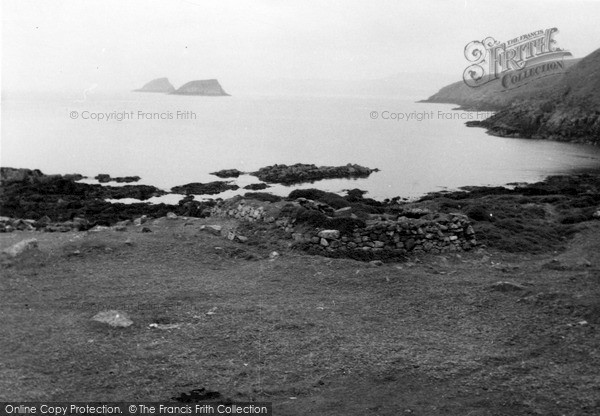 Photo of Shiant Islands, Eilean An Tighe, Ruined Houses 1960