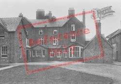 Hatton Grange 1900, Shifnal