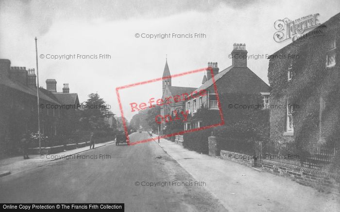 Photo of Shifnal, Victoria Road 1925