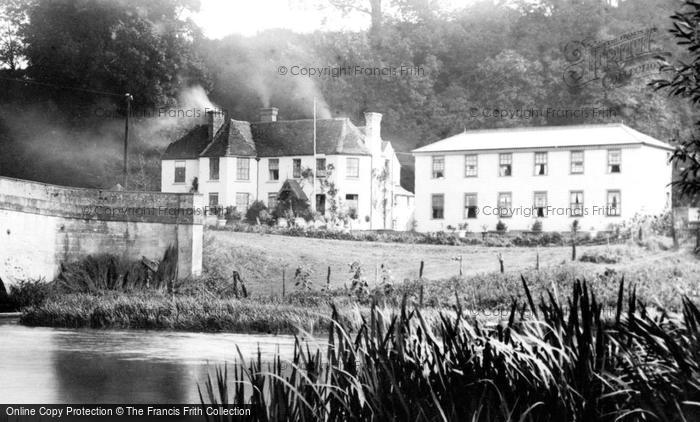 Photo of Shillingford, Swan Hotel 1890
