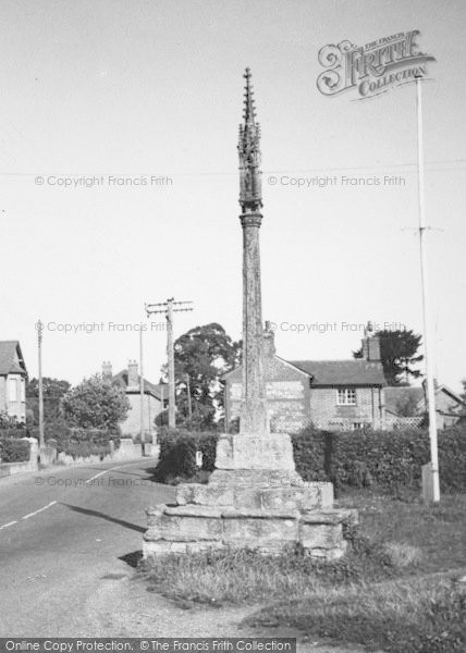 Photo of Shillingstone, The Cross c.1955