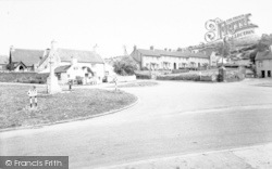 The Square c.1955, Shipham