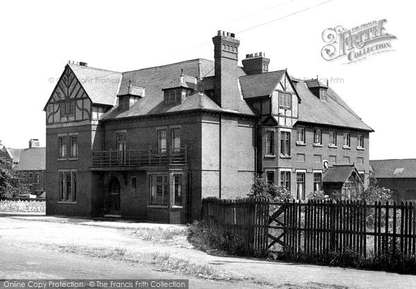 Photo of Shirebrook, The Vic Inn c.1955