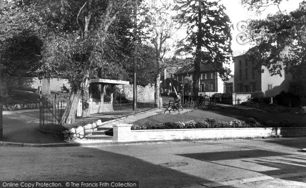Photo of Shirehampton, The Green c.1950