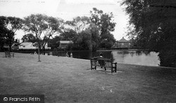 Millers Pond c.1965, Shirley