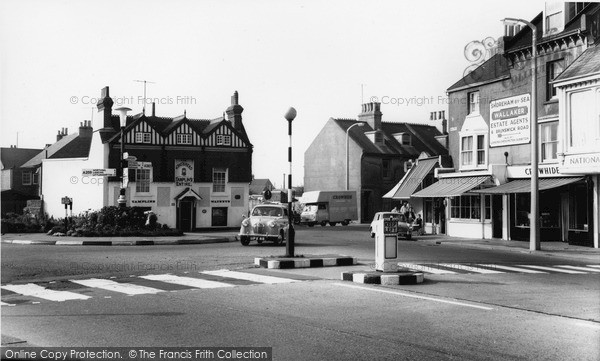 Photo of Shoreham By Sea, The Roundabout And King's Head c.1965