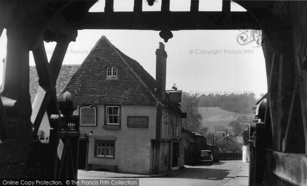 Photo of Shoreham, Ye Olde George Inn Through The Lychgate c.1955