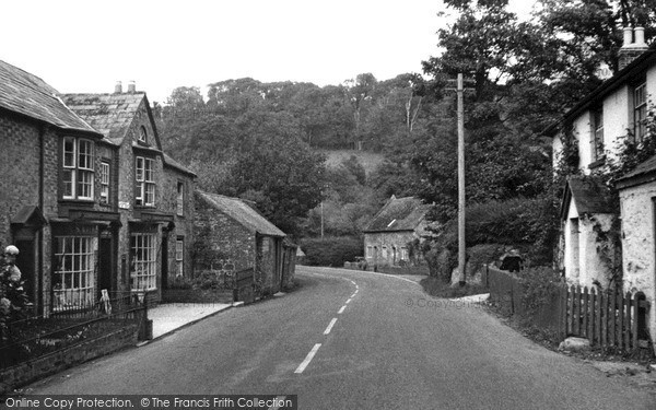 Photo of Shorwell, The Village c.1955