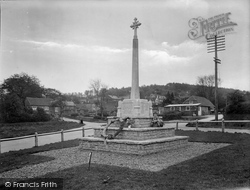 Camelsdale Memorial And Crossroads 1921, Shottermill