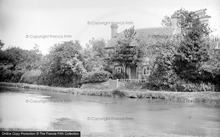 Photo of Shottermill, Cottage c.1900