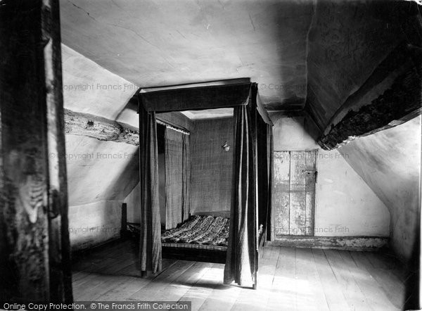 Photo of Shottery, Anne Hathaway's Cottage, Second Bedroom 1912