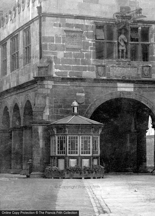 Photo of Shrewsbury, A Kiosk In The Square 1901
