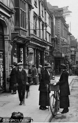 Busy High Street 1923, Shrewsbury