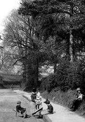 Porthill Kingsland, Children Sitting On The Kerb 1891, Shrewsbury