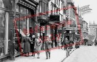 Pride Hill, Pedestrians 1931, Shrewsbury