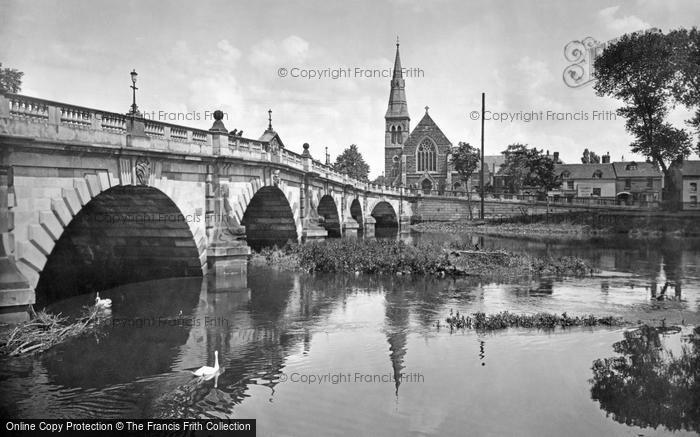 Photo of Shrewsbury, The English Bridge 1931