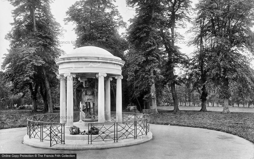 Shrewsbury, the Shropshire War Memorial 1923