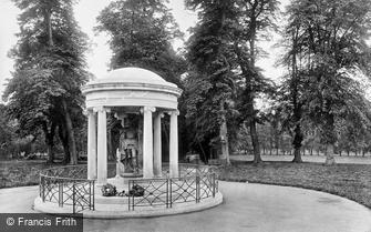 Shrewsbury, the Shropshire War Memorial 1923