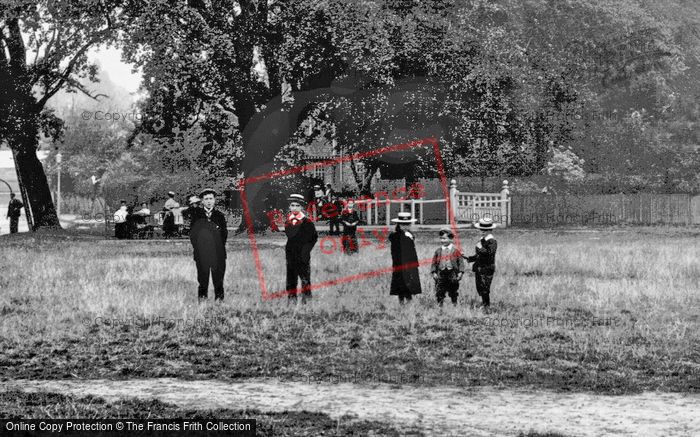 Photo of Sidcup, Children On The Green 1900