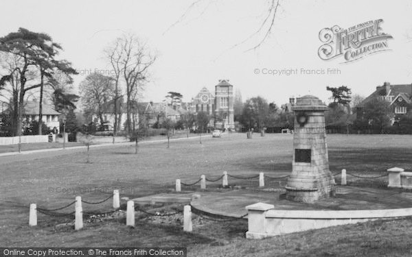 Photo of Sidcup, The Green And Memorial c.1960