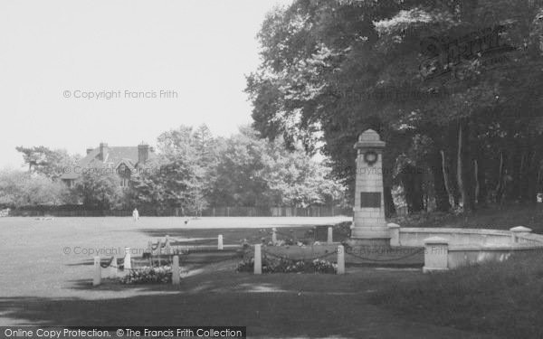 Photo of Sidcup, The Green And War Memorial c.1960