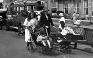 A Family Outing 1924, Sidmouth