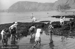 Children Rock Pooling 1924, Sidmouth
