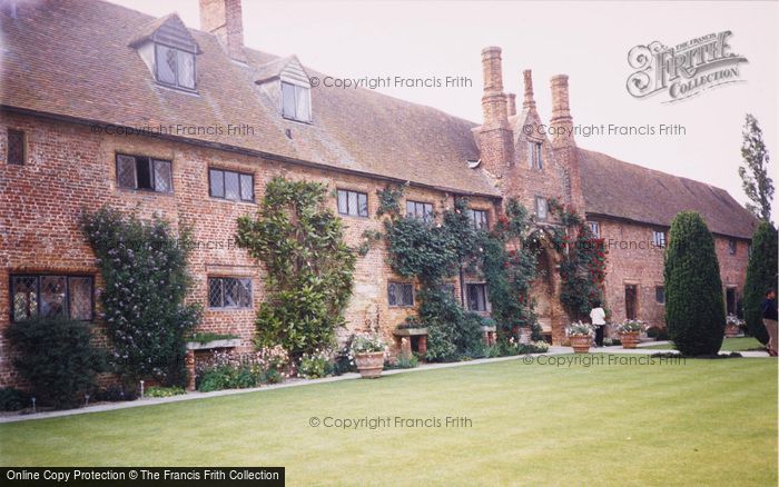Photo of Sissinghurst, Castle 1986