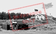 At The Benthills 1952, Sizewell