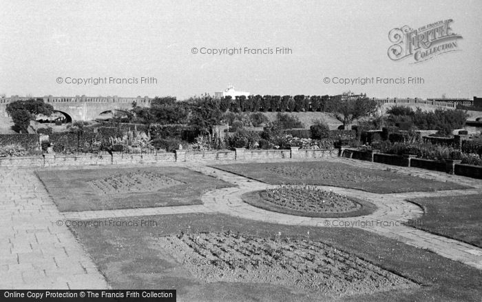 Photo of Skegness, Gardens c.1956