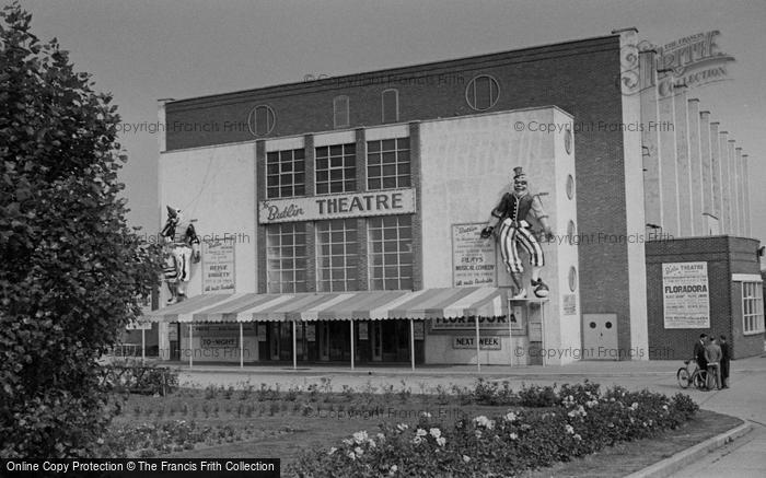 Photo of Skegness, The Butlin Theatre c.1952