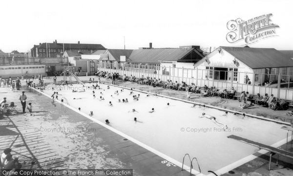 Photo of Skegness, The Pool, Derbyshire Miners Welfare Centre c.1965