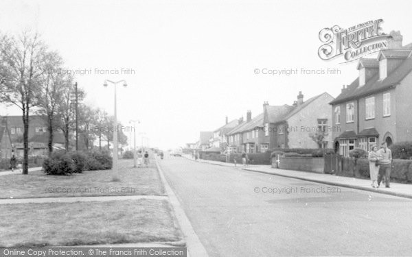 Photo of Skegness, Winthorpe Avenue c.1960