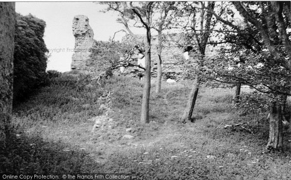 Photo of Skelbo Castle, 1952