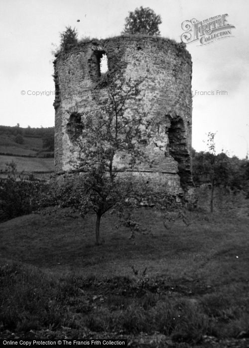 Photo of Skenfrith, Castle, The Round Keep 1948