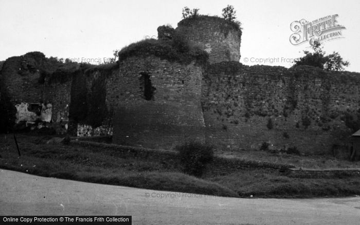 Photo of Skenfrith, The Castle 1948