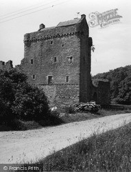 The Castle 1955, Skipness