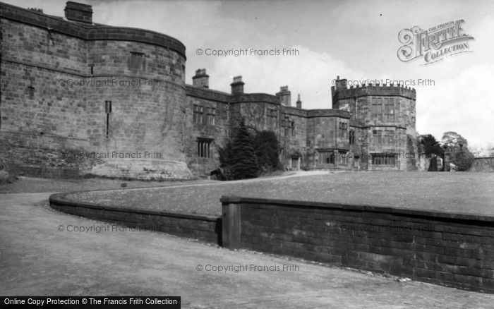 Photo of Skipton, Castle, Conduit Court Tower And Tudor Range 1958