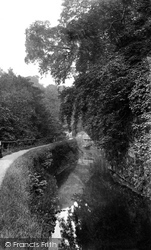 View Near Castle 1911, Skipton