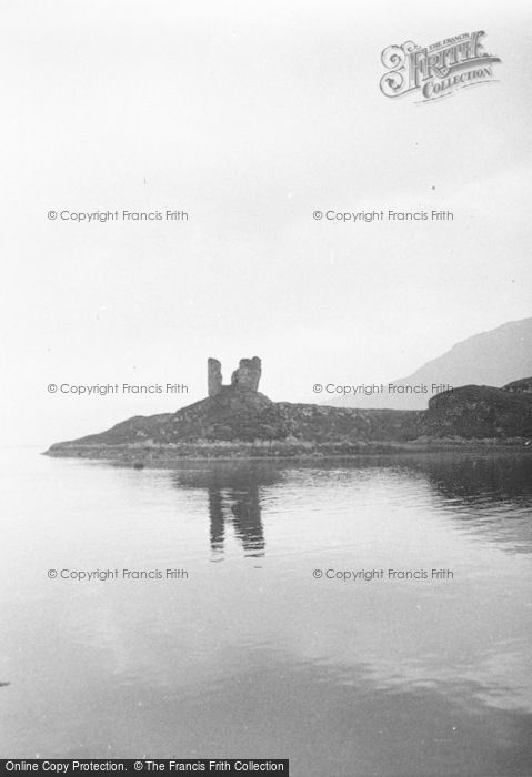 Photo of Skye, Castle Moil 1936