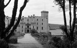 Skye, Dunvegan Castle 1961, Isle Of Skye