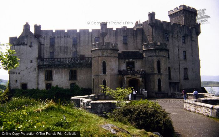 Photo of Skye, Dunvegan Castle 1997