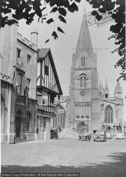 Photo of Sleaford, St Denys Church And Market Place c.1950